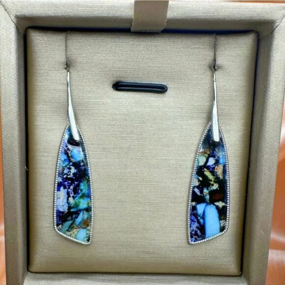Women’s Retro Bohemian Geometric Resin Dangle Earrings - Picture 4 of 5
